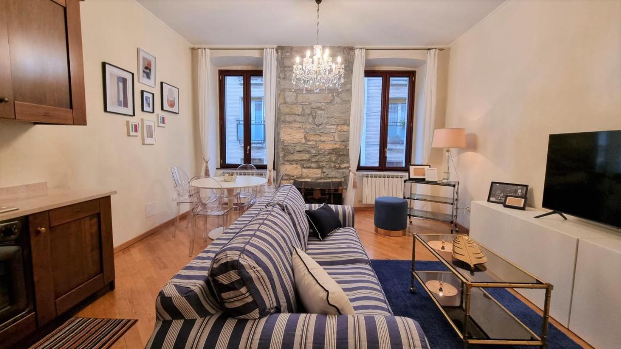 Palazzo Crispi - Boutique Apartment Trieste Exterior photo