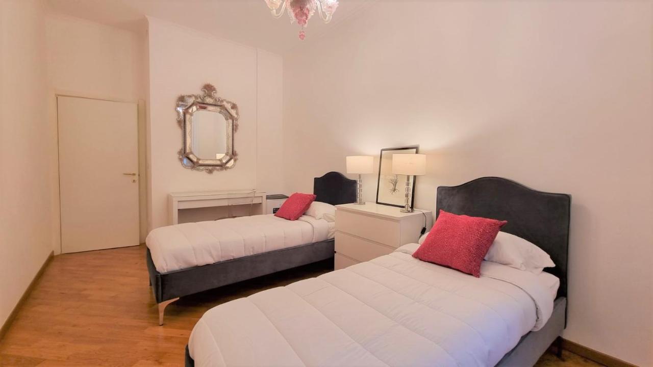 Palazzo Crispi - Boutique Apartment Trieste Exterior photo