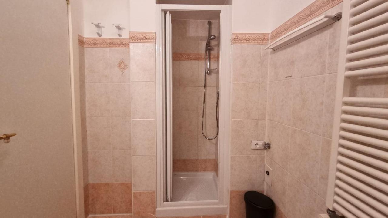 Palazzo Crispi - Boutique Apartment Trieste Exterior photo