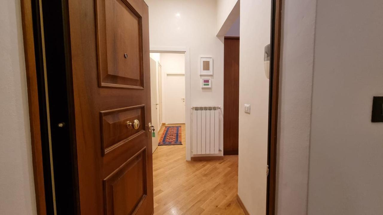 Palazzo Crispi - Boutique Apartment Trieste Exterior photo